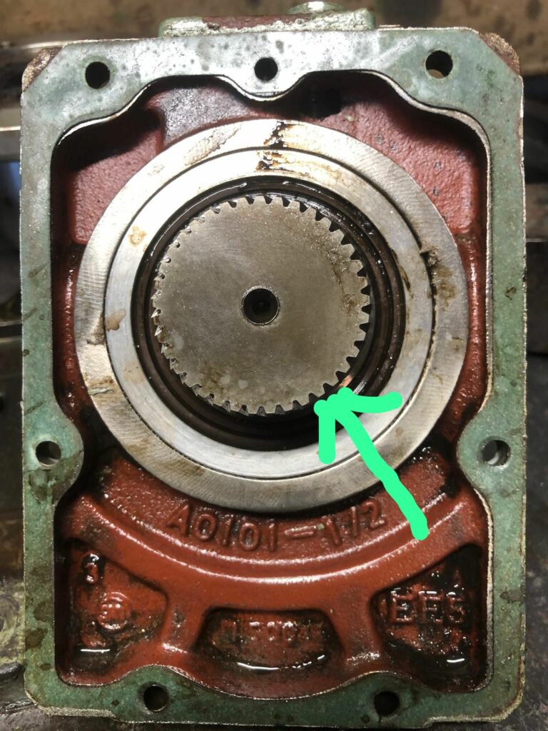 Presse à huile - flèche verte - La Ferme des Bouviers