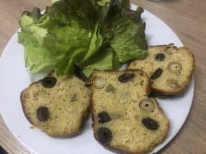 Cake olives citron confit - farine de lentilles - farine de khorasan - Ferme des Bouviers